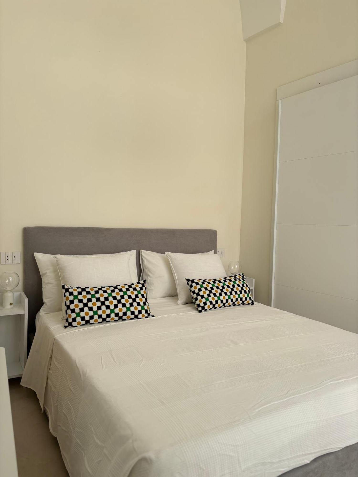 Alora Boutique Suites Lecce Exterior photo